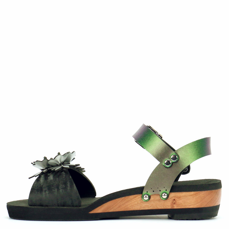 Low Wedge Flower Toe Ankle in Midnight and Emerald - Mohop