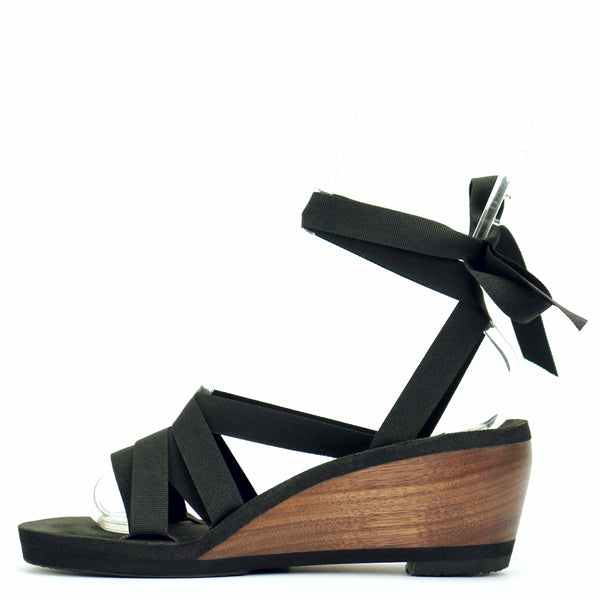Ribbon platform sandals (eme10352)