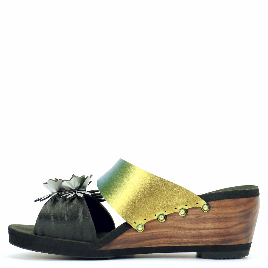 Mid Wedge Flower Toe Mule in Midnight and Scarab - Mohop