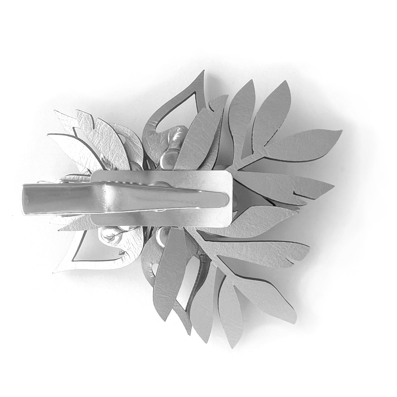 WHBM FLOWER BARRETTE Kimberly Fine Gold Metal Flowers Hair Barrette Clip | Oliver  main image 2