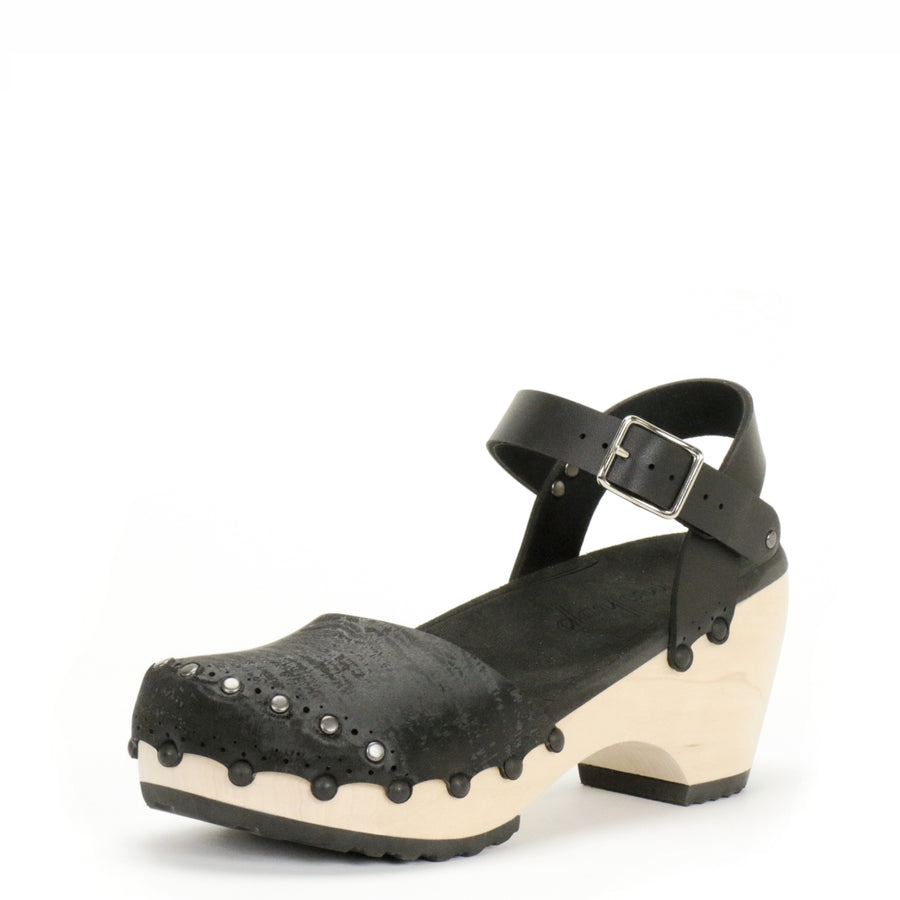 Tall Clog Closed Toe Ankle in Black
