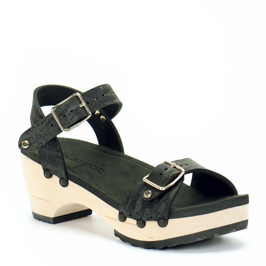 Mid Clog Buckle Toe Ankle in Midnight - Mohop