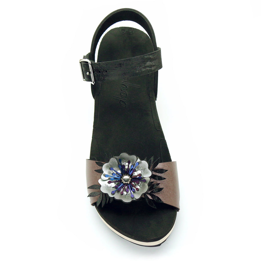 Mid Clog Flower Toe Ankle in Rose and Midnight - Mohop