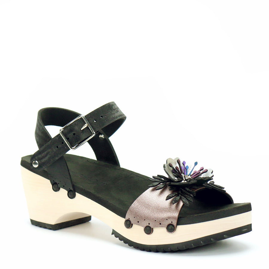 Mid Clog Flower Toe Ankle in Rose and Midnight - Mohop