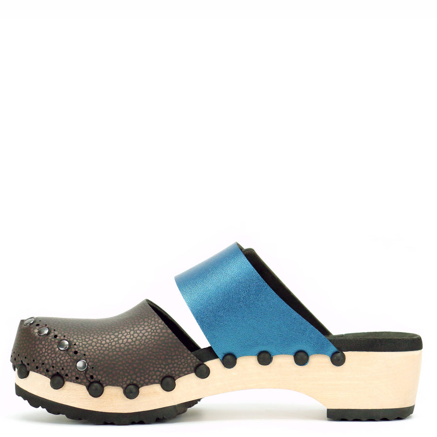 Low Clog Closed Toe Mule in Espresso and Azure - Mohop