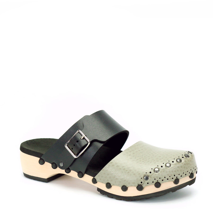 Low Clog Closed Toe Mule in Oatmeal and Onyx - Mohop