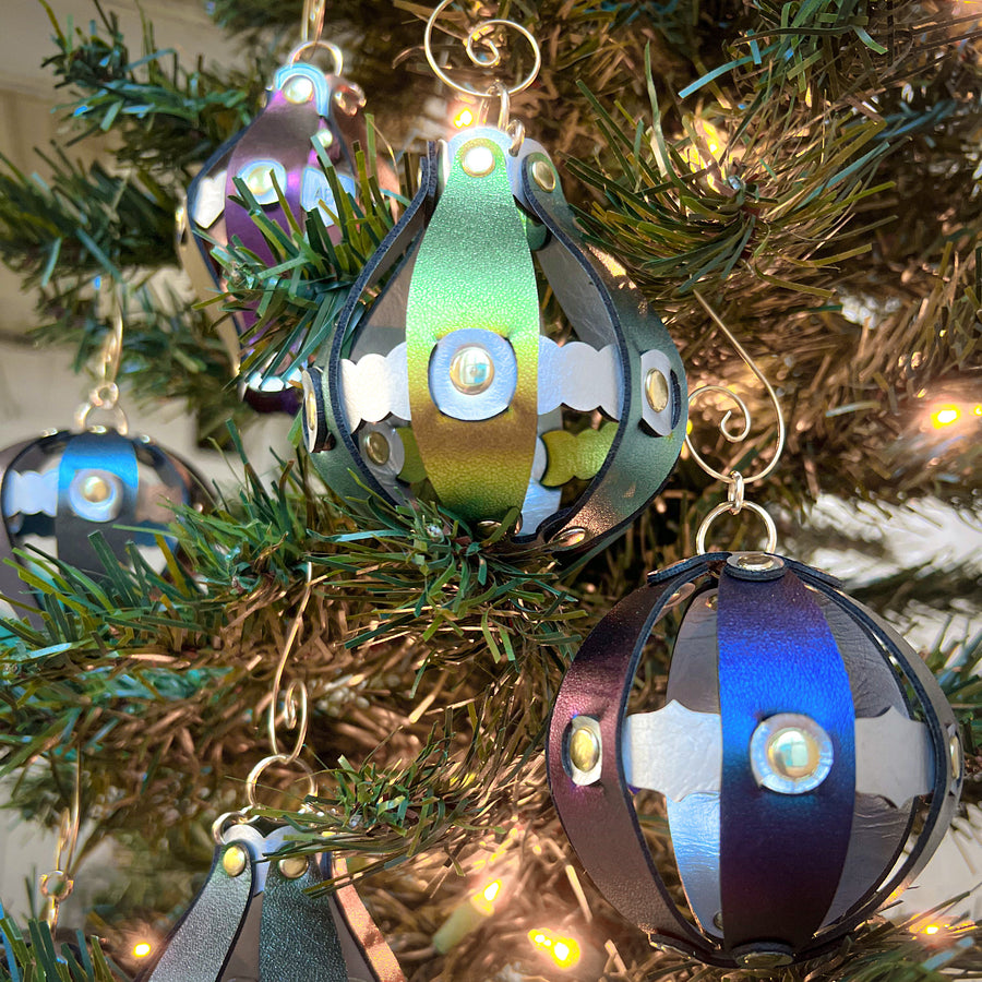 3D Holiday Ornaments