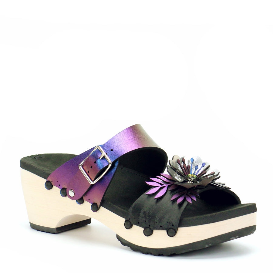 Mid Clog Flower Toe Mule in Midnight and Peacock - Mohop