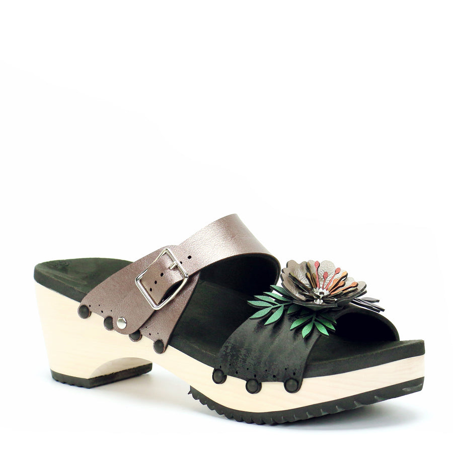 Mid Clog Flower Toe Mule in Midnight and Rose - Mohop