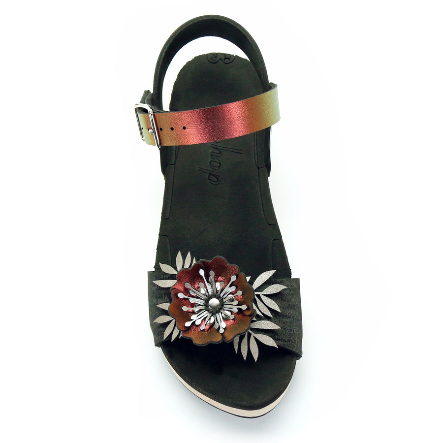 Mid Clog Flower Toe Ankle in Midnight and Ruby - Mohop